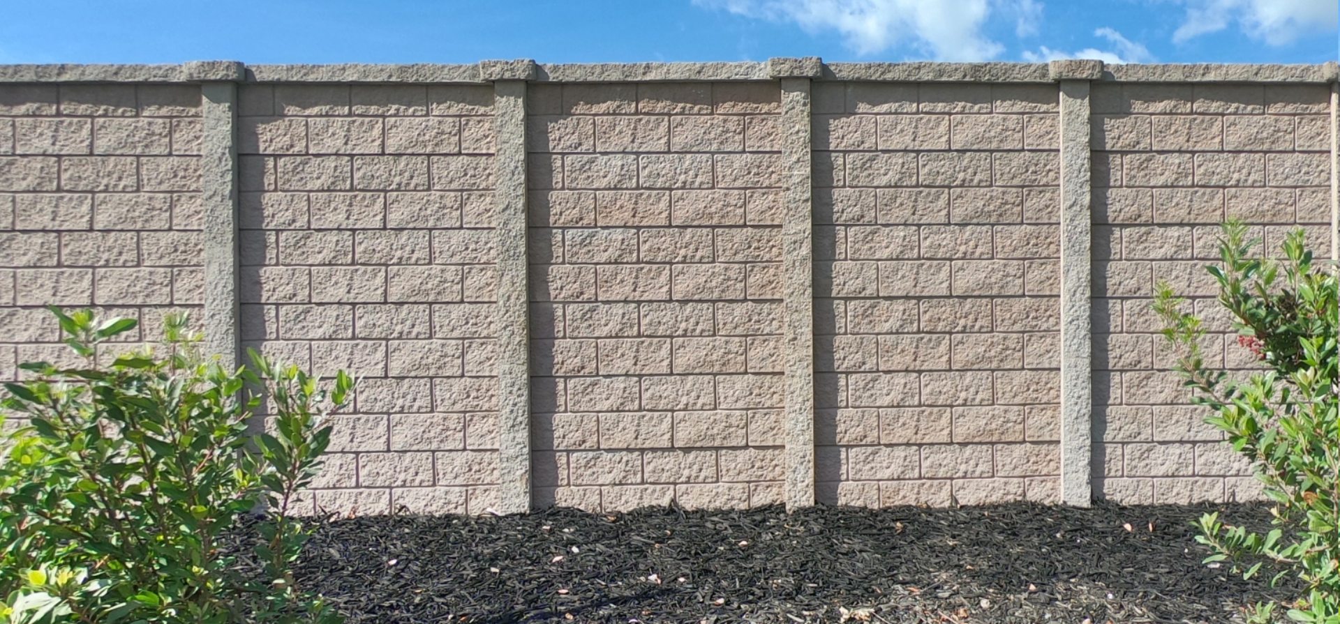 Chiselstone concrete wall