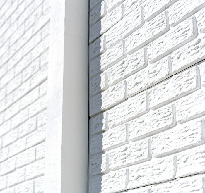 White rusticbrick precast concrete wall